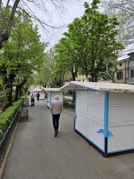 Do današnjega dopoldneva  je bilo vseh pet  prodajnih hišk  ob Coppovem parku.